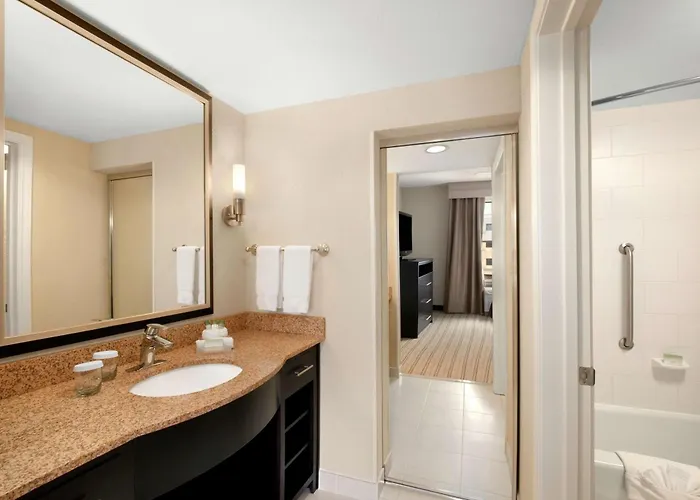 Hotel Homewood By Hilton Worth West At Cityview